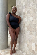 Classic One Shoulder BLACK