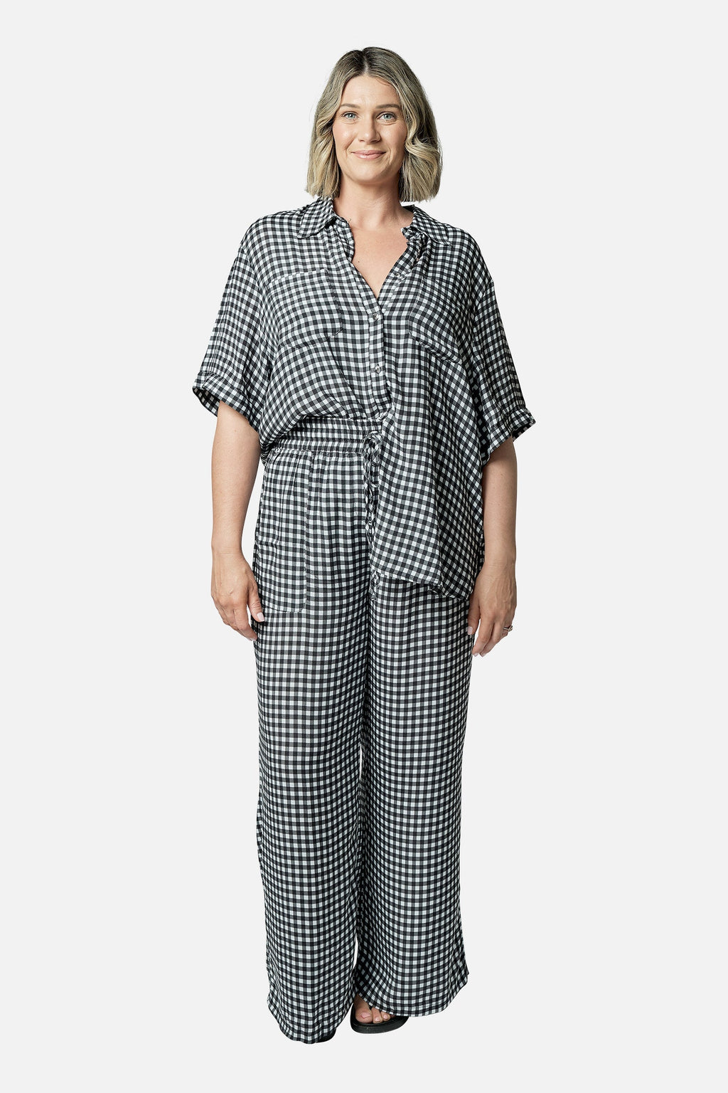Short Sleeve Button-Up Shirt BLACK GINGHAM