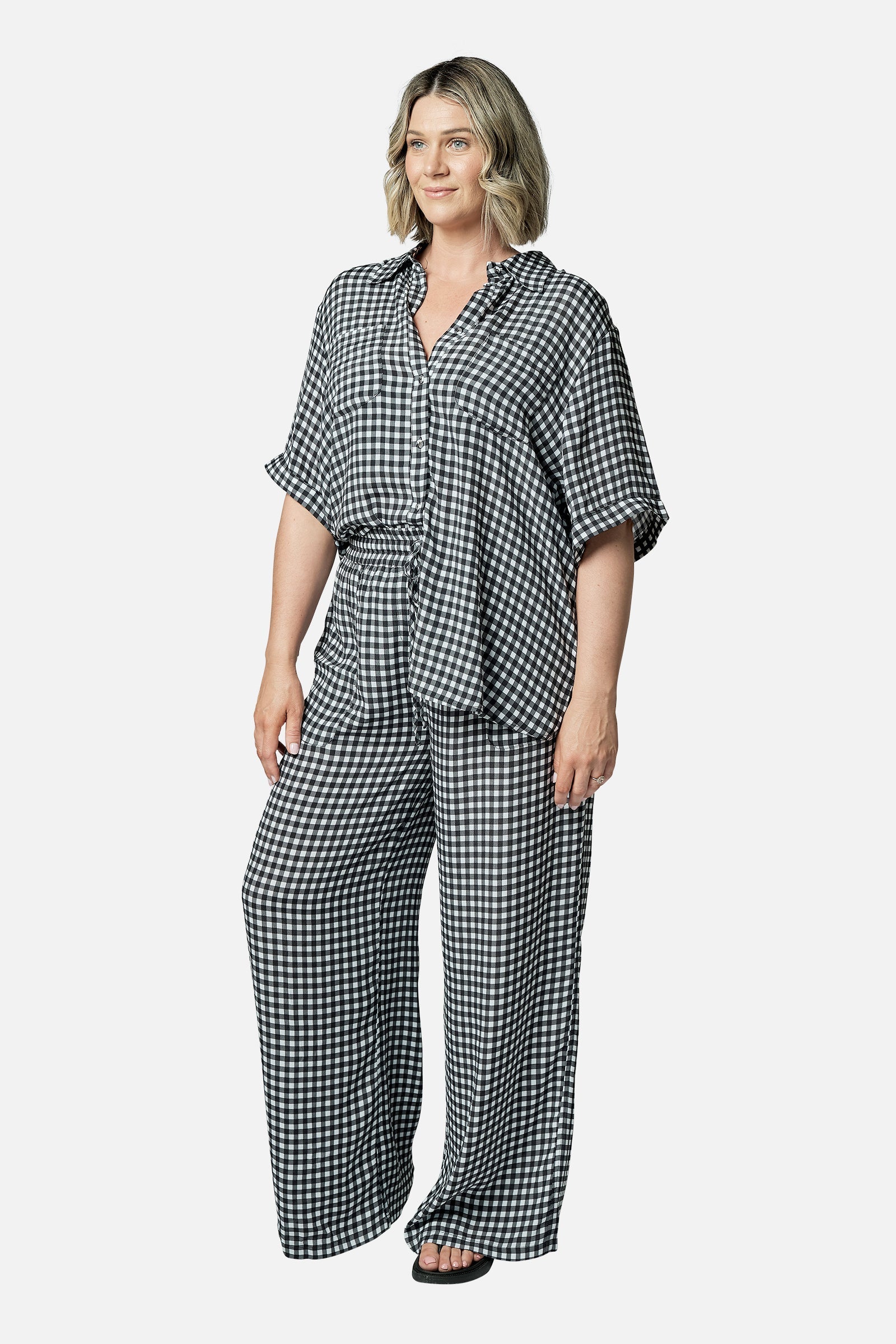 Short Sleeve Button-Up Shirt BLACK GINGHAM