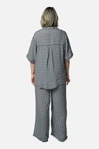 Short Sleeve Button-Up Shirt BLACK GINGHAM