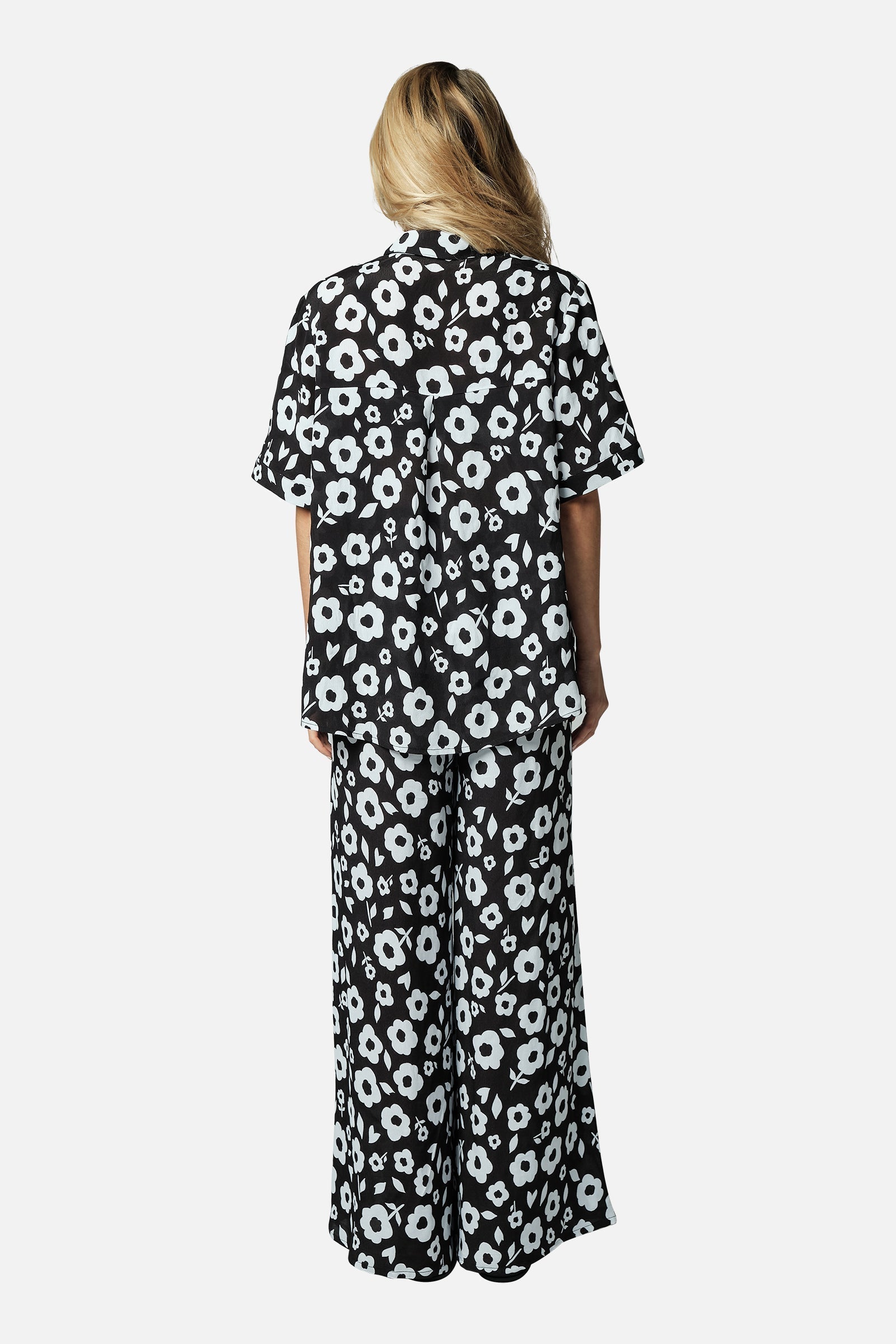 Short Sleeve Button-Up Shirt DAISY SILHOUETTE BLACK