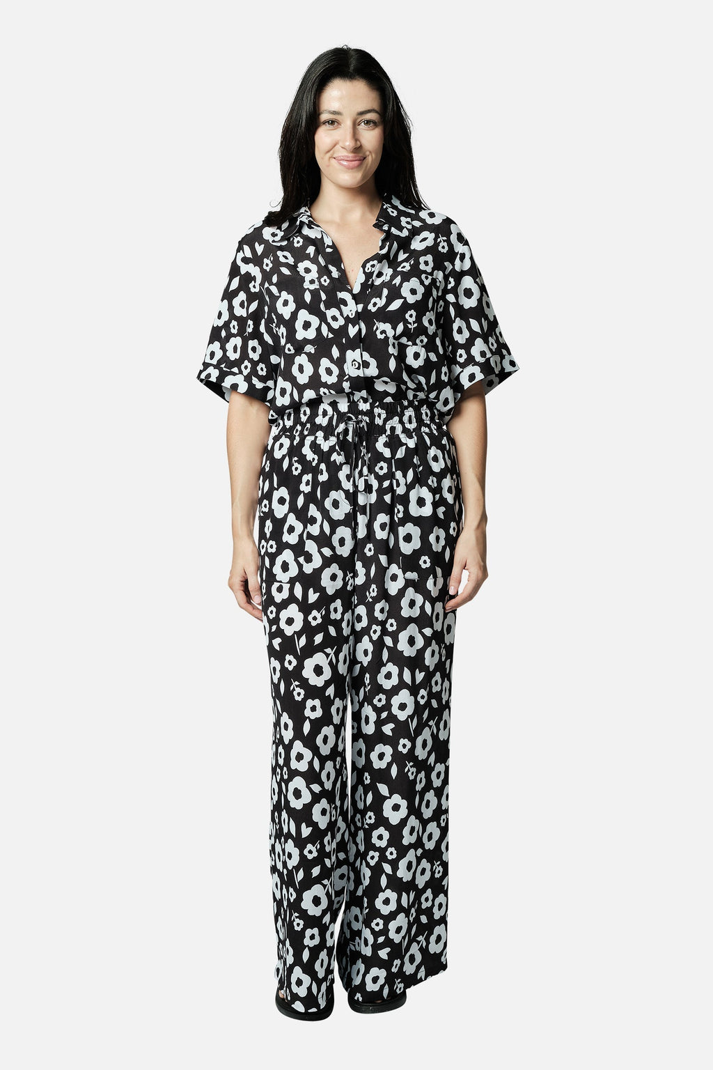 Short Sleeve Button-Up Shirt DAISY SILHOUETTE BLACK