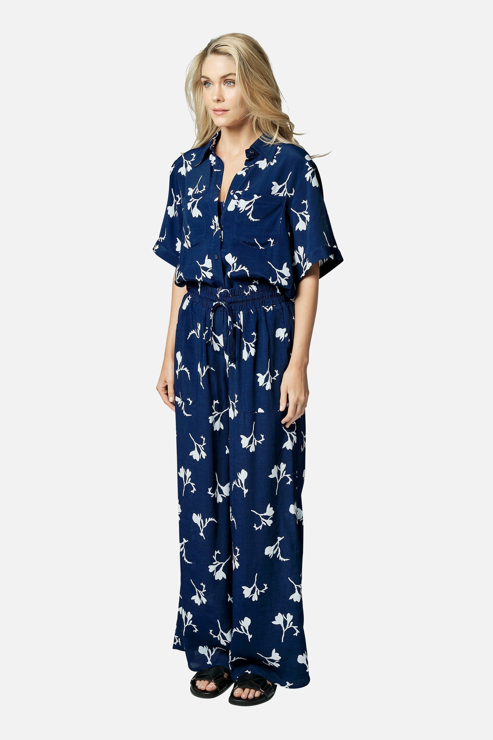 Short Sleeve Button-Up Shirt FREESIA SILHOUETTE NAVY