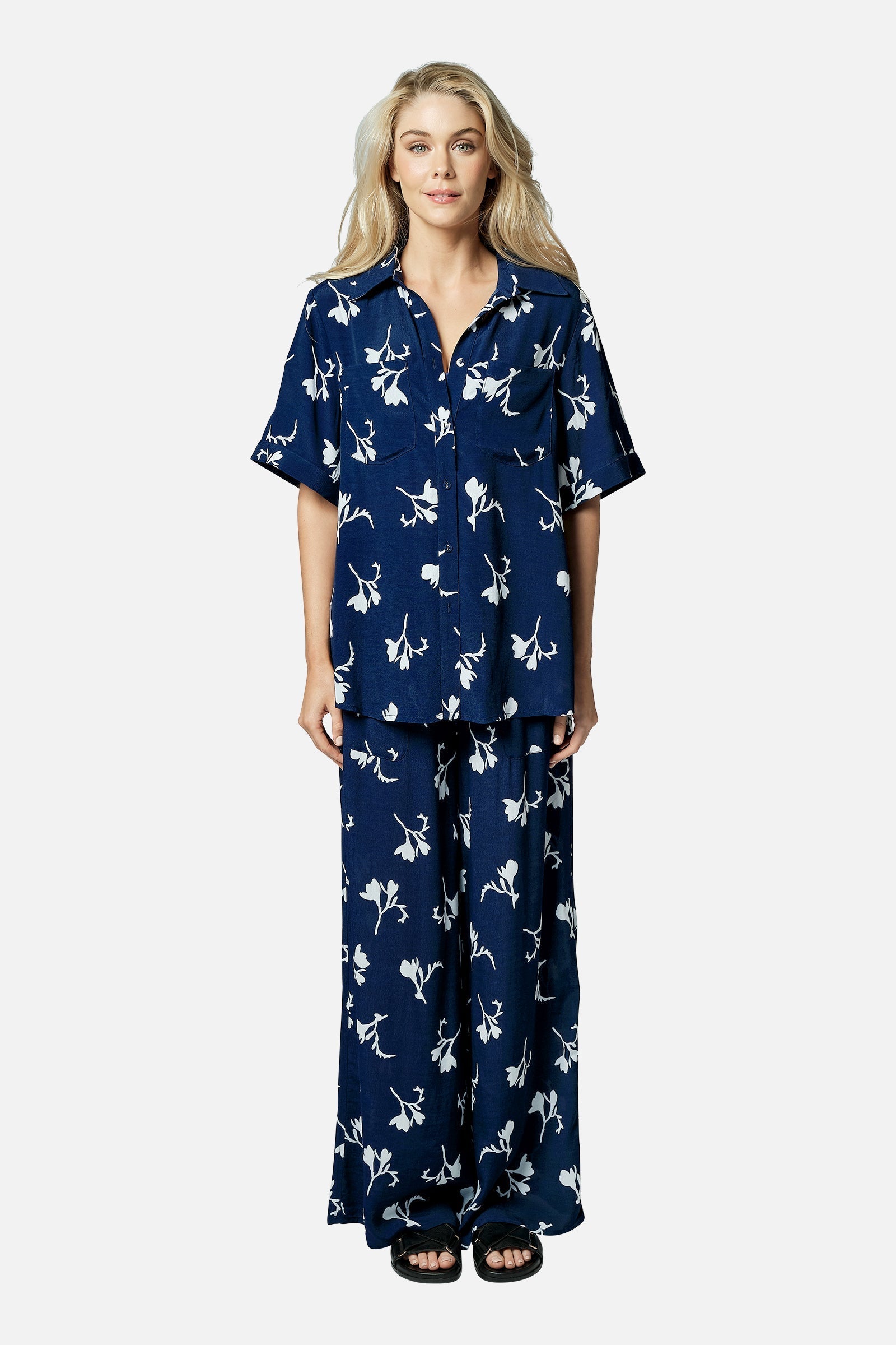 Short Sleeve Button-Up Shirt FREESIA SILHOUETTE NAVY