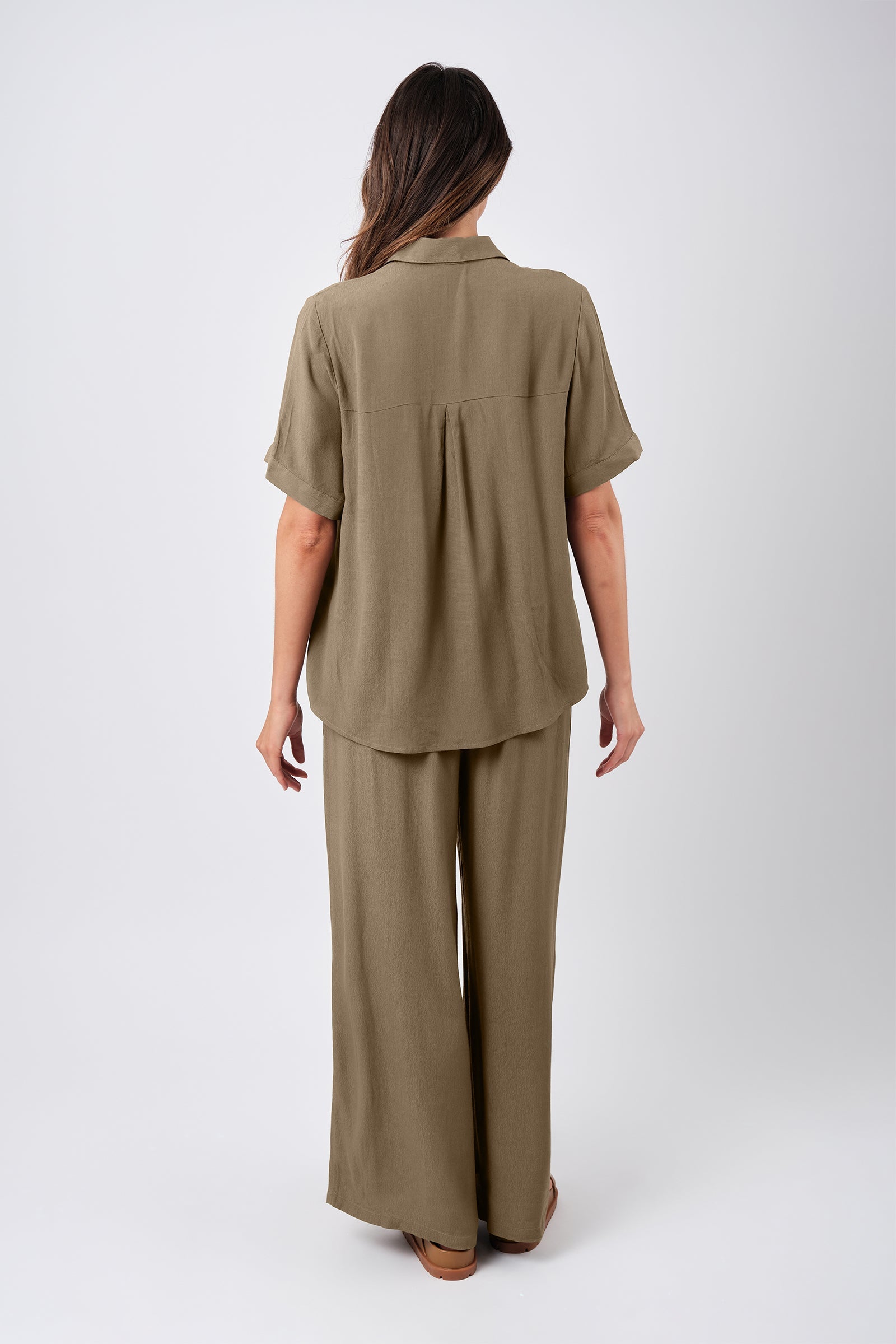Short Sleeve Button-Up Shirt KHAKI