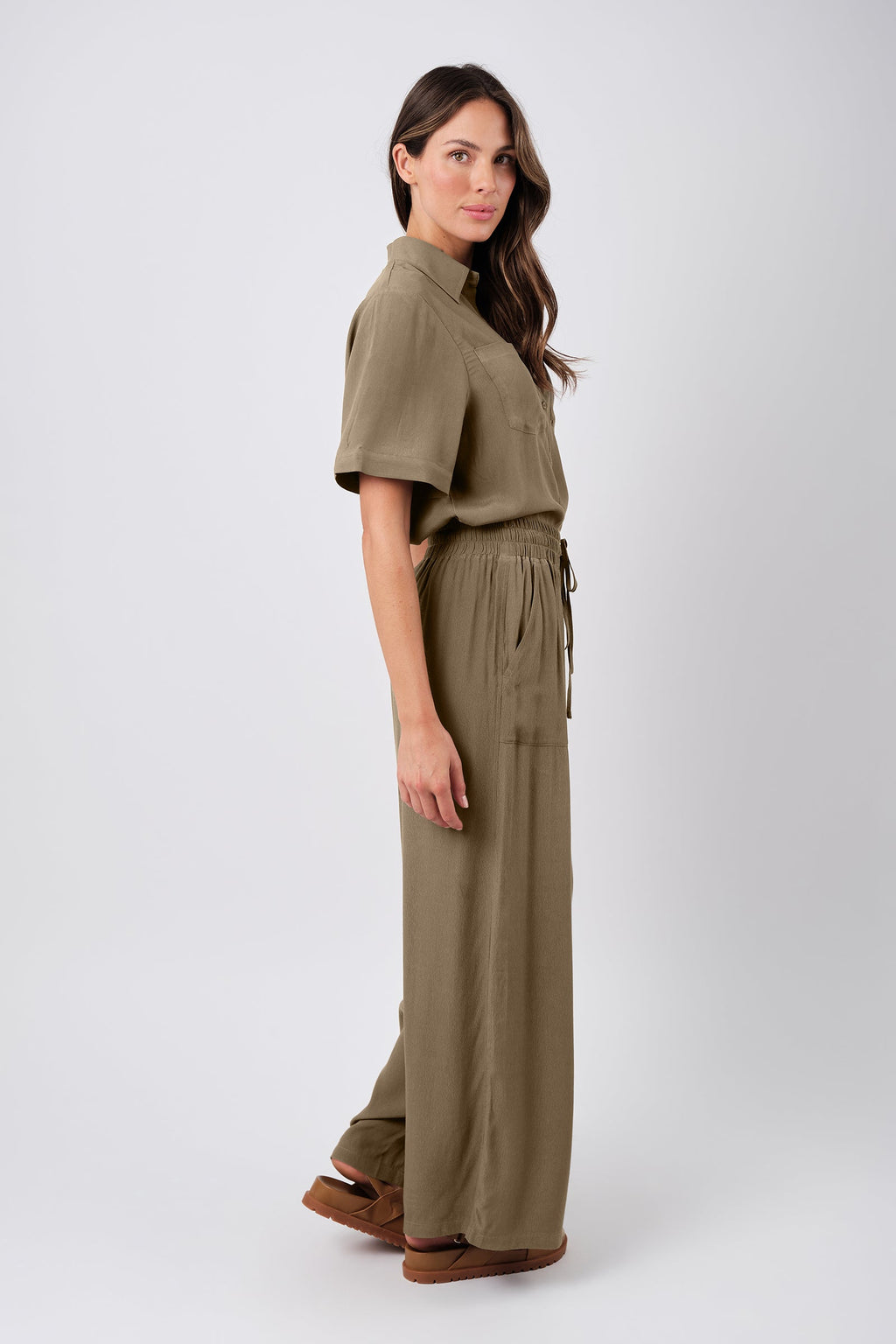 Short Sleeve Button-Up Shirt KHAKI