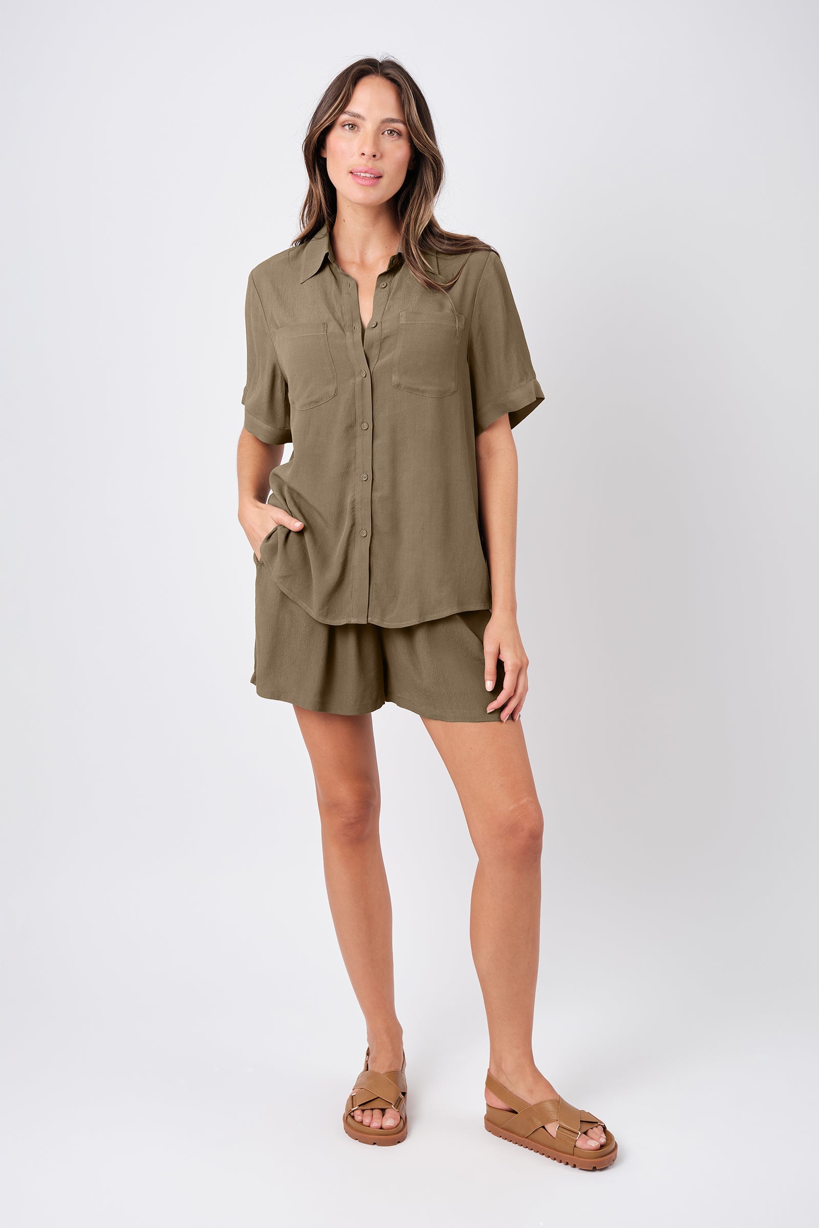 Short Sleeve Button-Up Shirt KHAKI