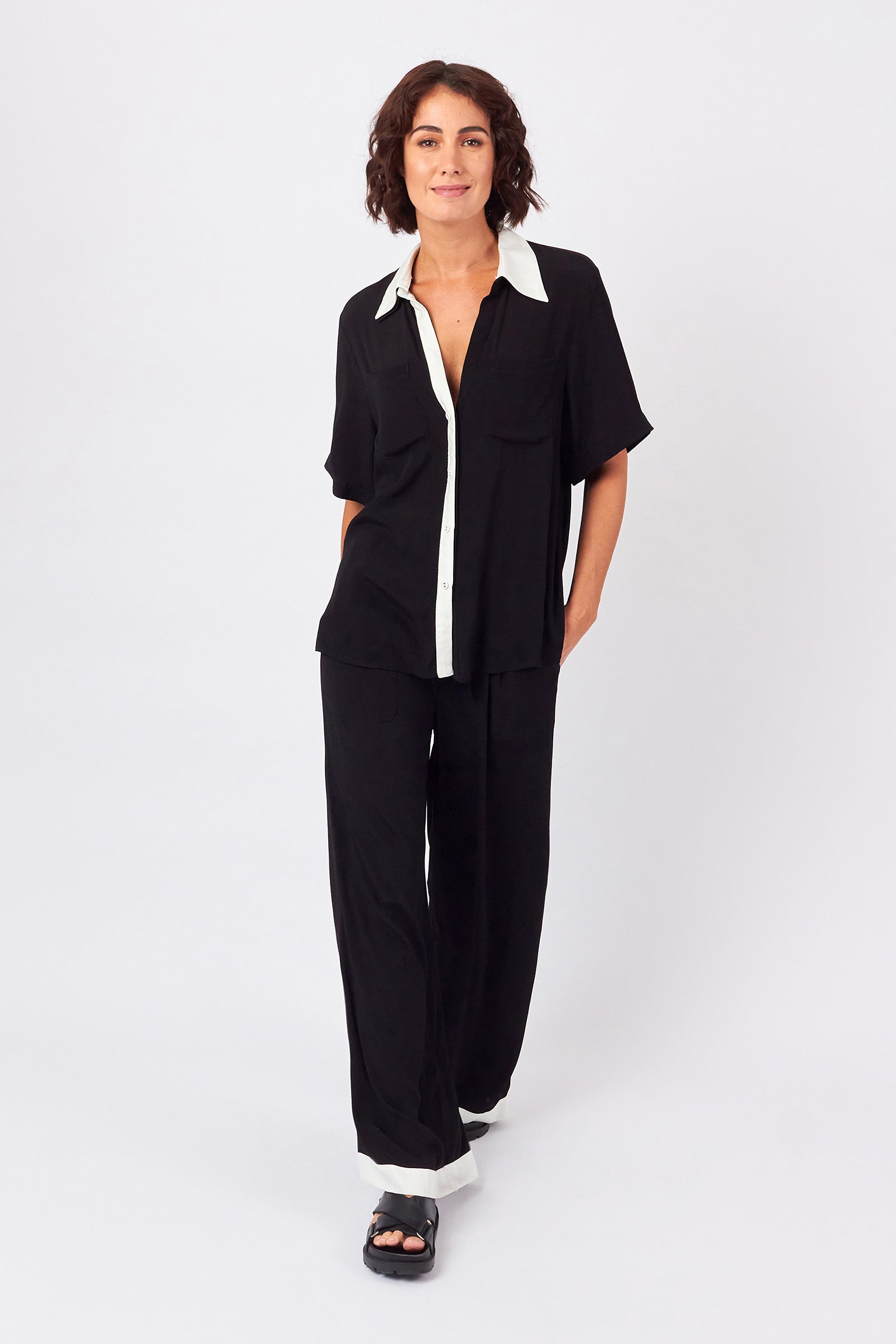 Short Sleeve Button-Up Shirt MONOCHROME