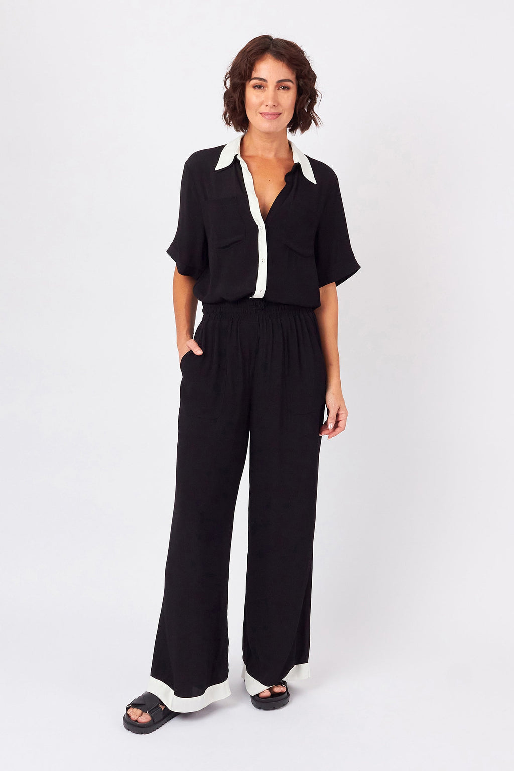 Short Sleeve Button-Up Shirt MONOCHROME