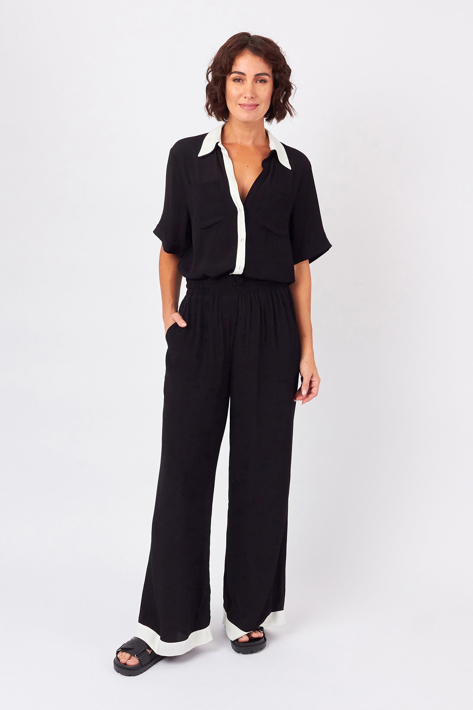 Short Sleeve Button-Up Shirt MONOCHROME